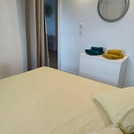 Appt Rdc Terrasse, 300m Plage. Apartament *